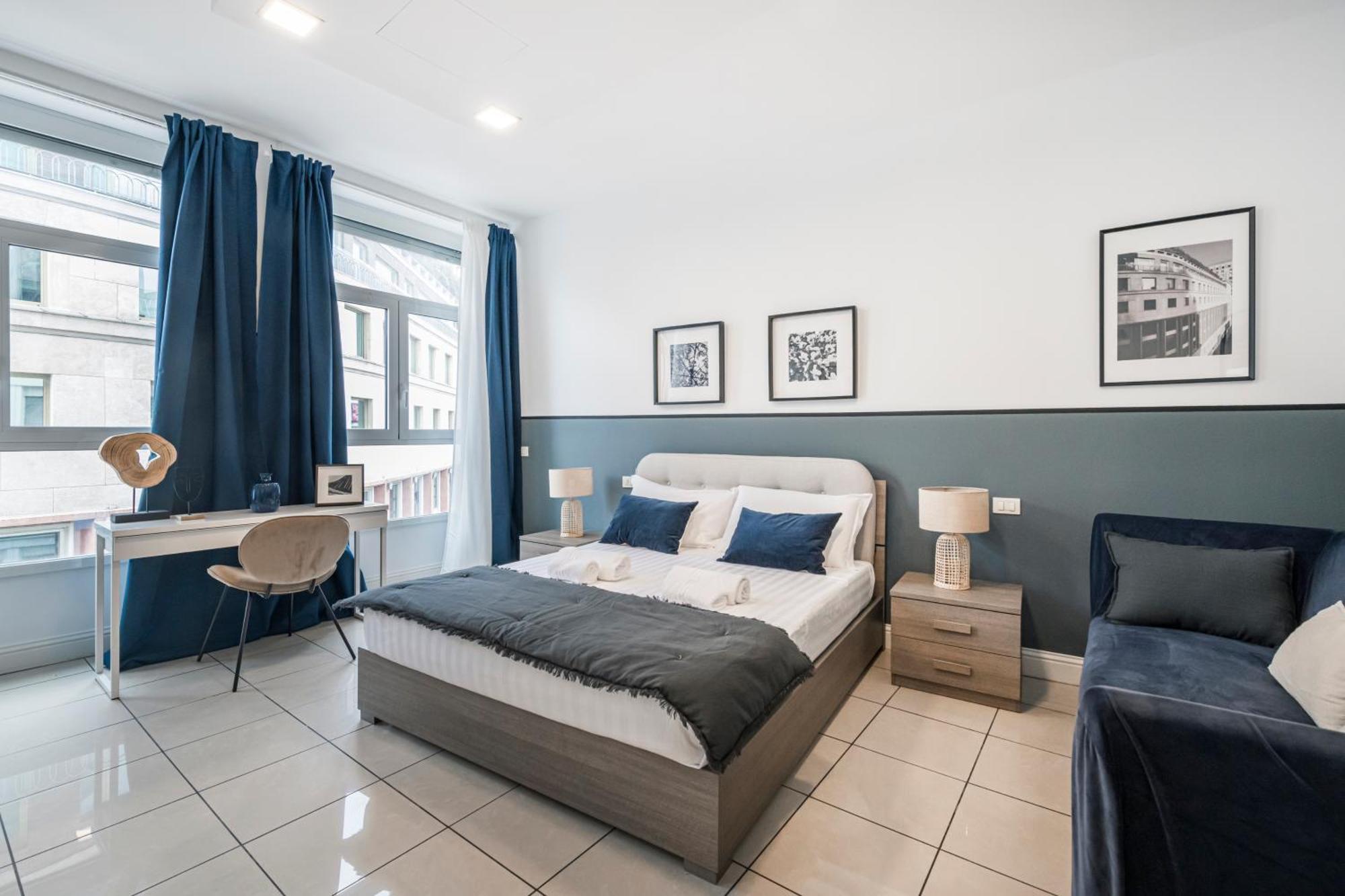 Appartamento Easylife - Elegante E Rifinito Vista Duomo In Piazza San Babila Milano